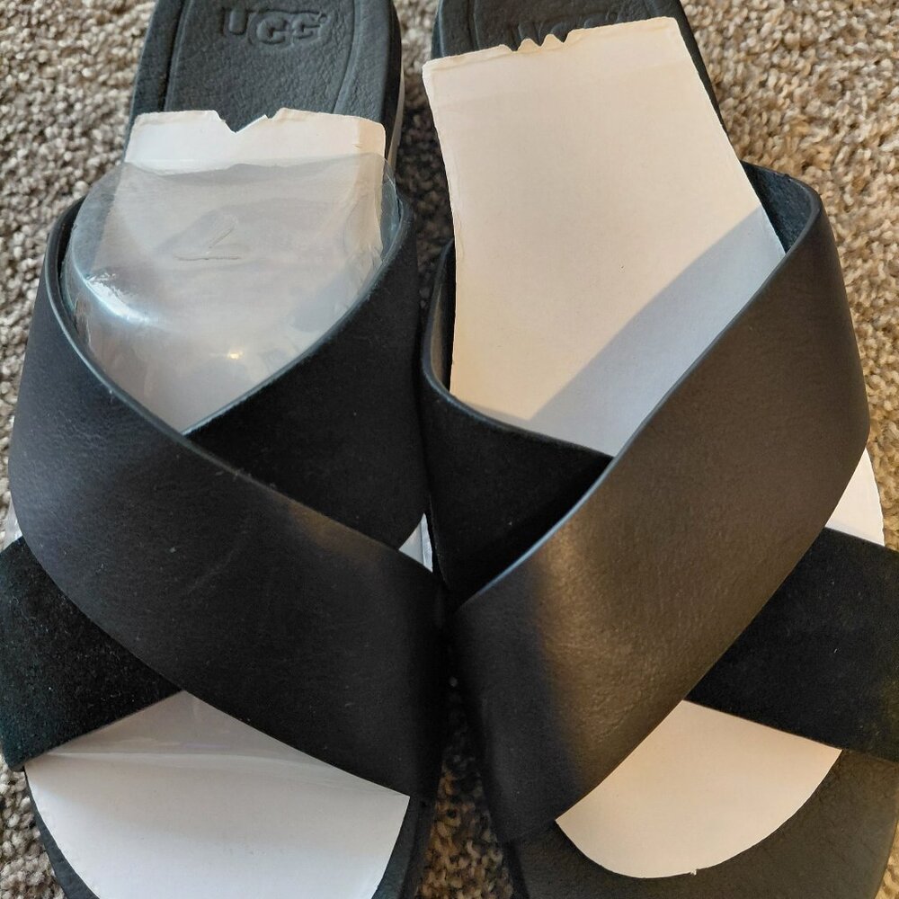 Ugg sandles